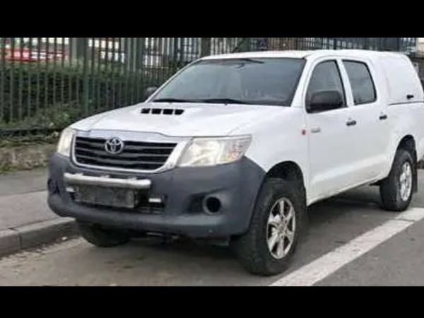 Volkswagen Passat Saloon, Diesel, 2011, Grey