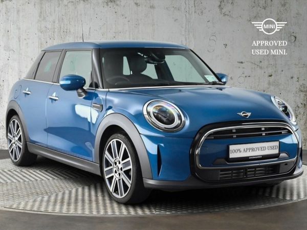 Mini Cooper Hatchback, Petrol, 2024, Blue