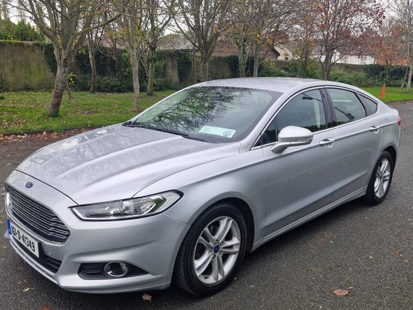 Ford Mondeo Hatchback, Diesel, 2016, Silver