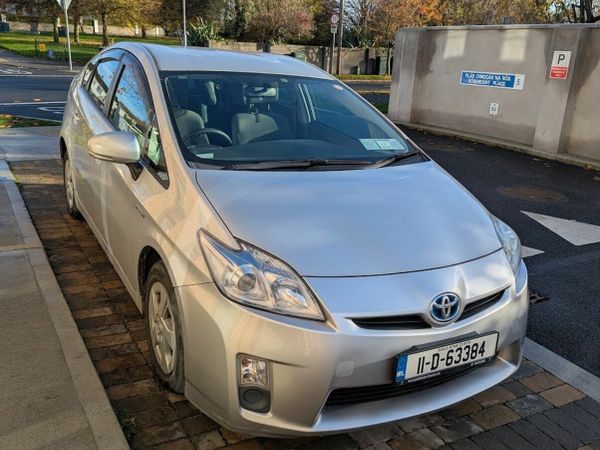 Toyota Prius Hatchback, Petrol Hybrid, 2011, Silver