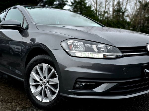 Volkswagen Golf Estate, Petrol, 2020, Grey