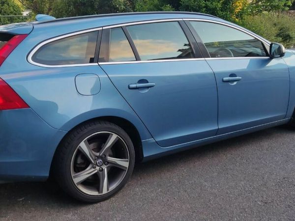 Volvo V60 Estate, Diesel, 2015, Blue
