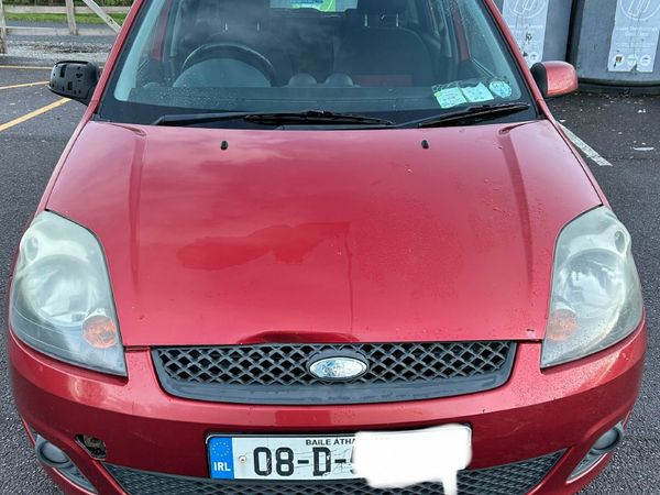 Ford Fiesta Hatchback, Petrol, 2008, Red