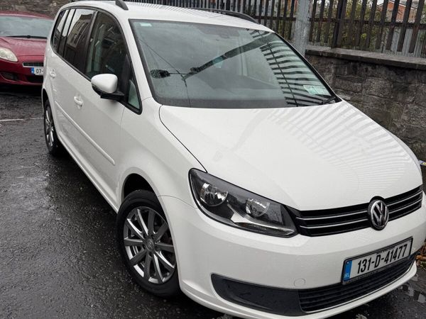 Volkswagen Touran MPV, Petrol, 2013, White