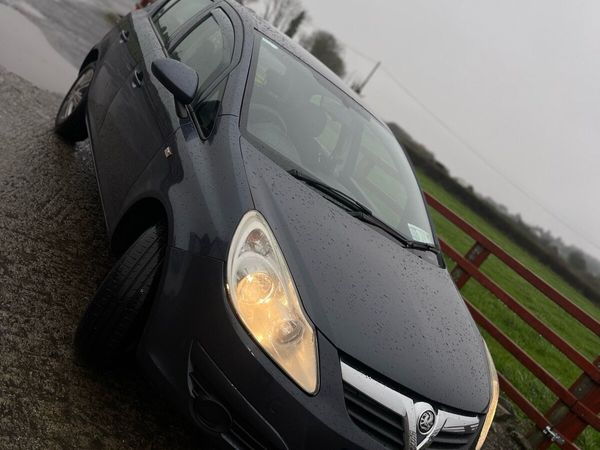 Peugeot 2008 SUV, Petrol, 2016, Black