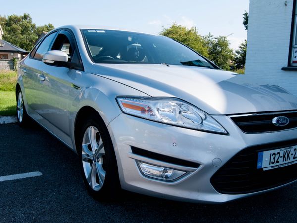 Ford Mondeo Hatchback, Diesel, 2013, Silver