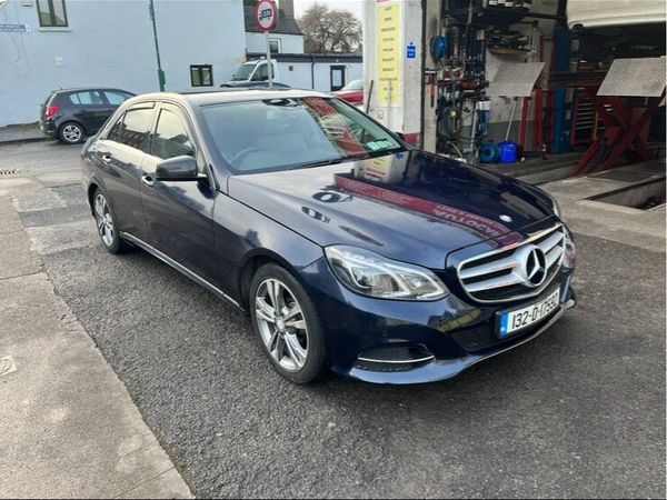 Mercedes-Benz E-Class Saloon, Diesel Hybrid, 2013, Blue