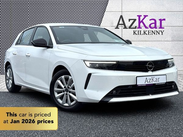Opel Astra Hatchback, Petrol, 2022, White