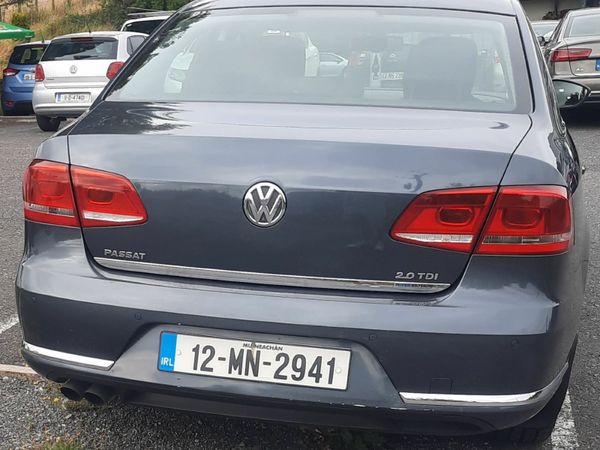 Volkswagen Passat Saloon, Diesel, 2012, Grey