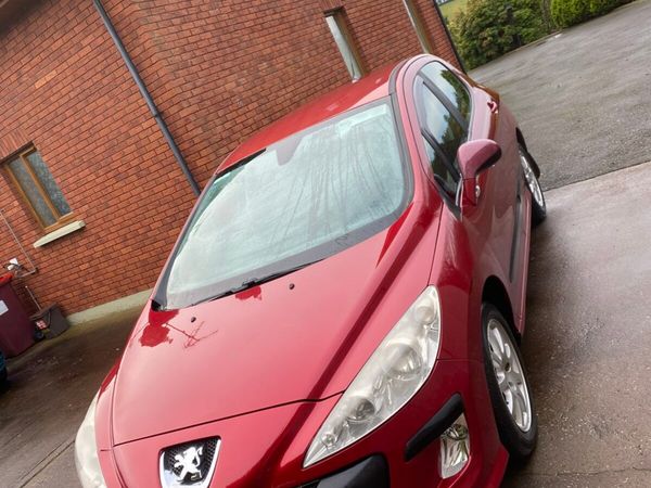 Peugeot 308 Hatchback, Diesel, 2008, Red