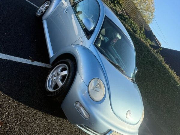 Volkswagen Beetle Hatchback, Petrol, 2003, Blue