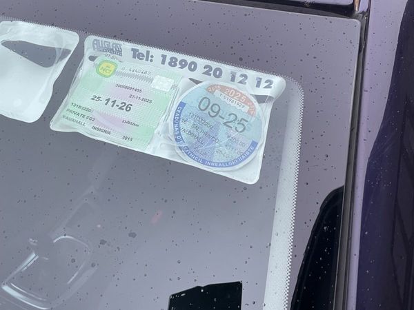 Vauxhall Insignia Hatchback, Diesel, 2013, Blue