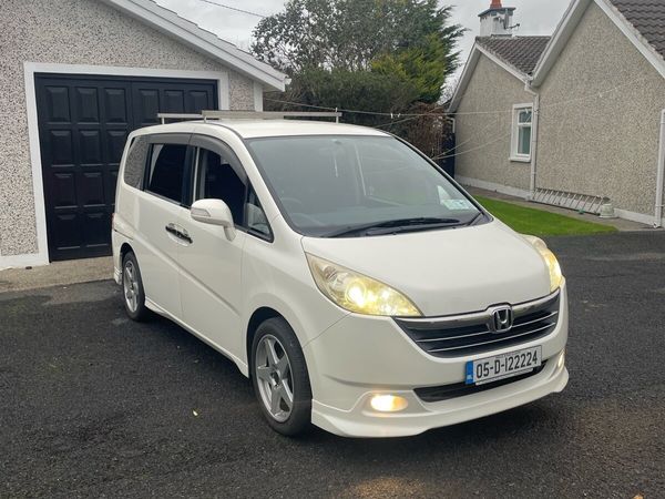Honda Stepwagon MPV, Petrol, 2005, White