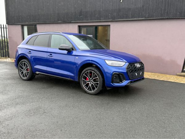 Audi Q5 SUV, Diesel, 2022, Blue