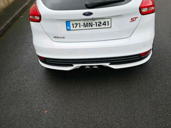 Ford Focus Hatchback, Diesel, 2017, White