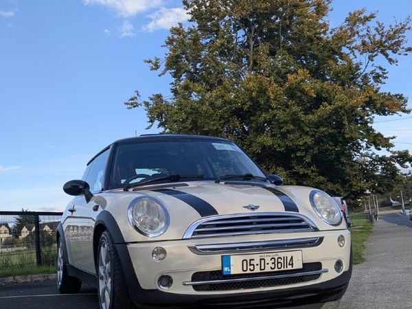 Mini Cooper Hatchback, Petrol, 2005, White