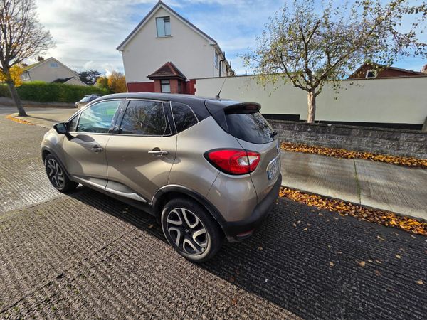 Renault Captur Hatchback, Diesel, 2015, Beige
