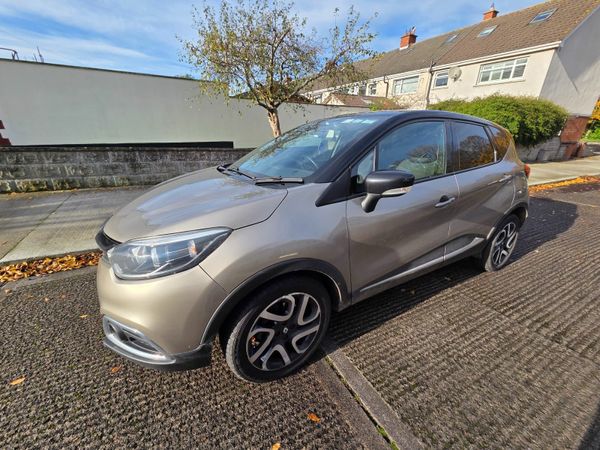 Renault Captur Hatchback, Diesel, 2015, Beige