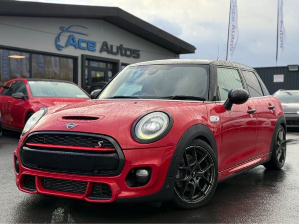 Mini Cooper Hatchback, Diesel, 2018, Red