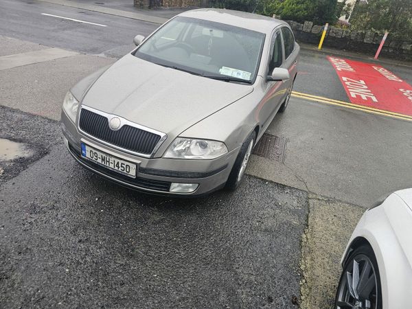 Skoda Octavia Hatchback, Diesel, 2009, Beige