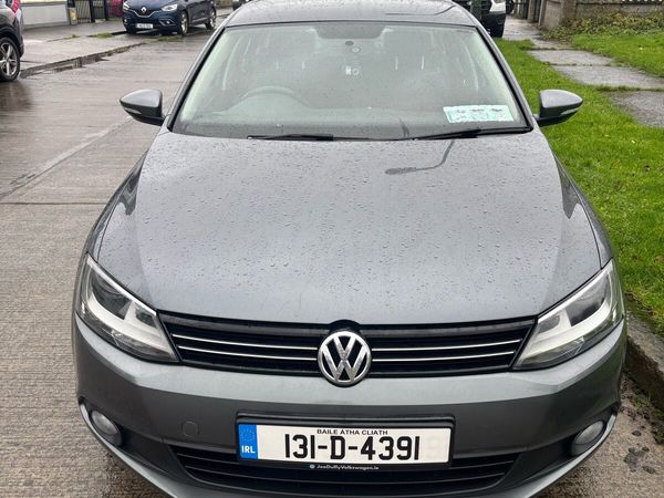 Volkswagen Jetta Saloon, Diesel, 2013, Grey