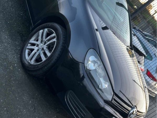 Volkswagen Golf Hatchback, Petrol, 2010, Black