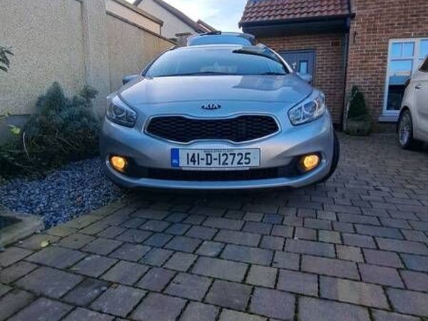 Kia Ceed Estate/Jeep, Diesel, 2014, Silver