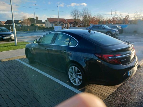 Vauxhall Insignia Hatchback, Diesel, 2014, Black