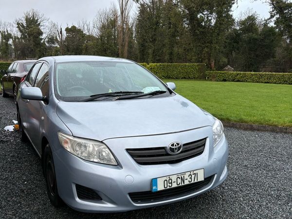 Toyota Corolla Saloon, Diesel, 2009, Blue