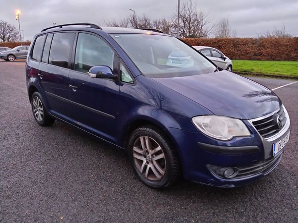 Volkswagen Touran MPV, Petrol, 2008, Blue