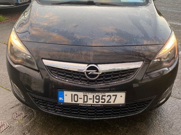 Opel Astra Hatchback, Diesel, 2010, Black