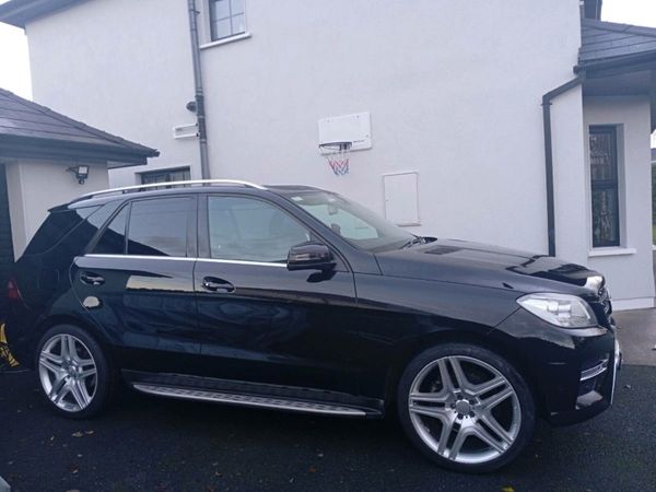 Mercedes-Benz M-Class SUV, Diesel, 2014, Black