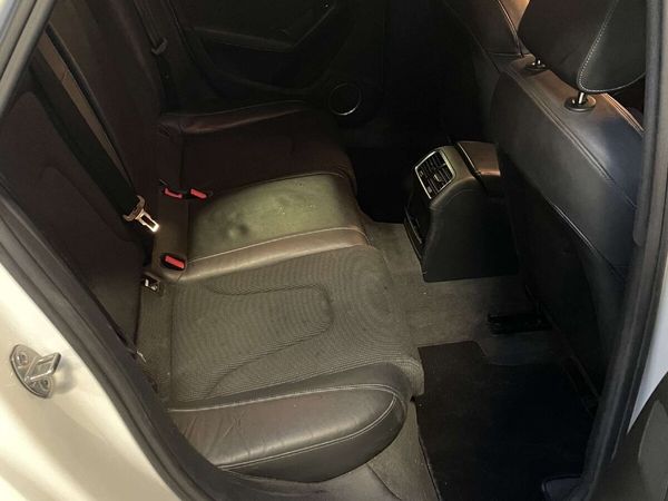 Audi A4 Saloon, Diesel, 2012, White