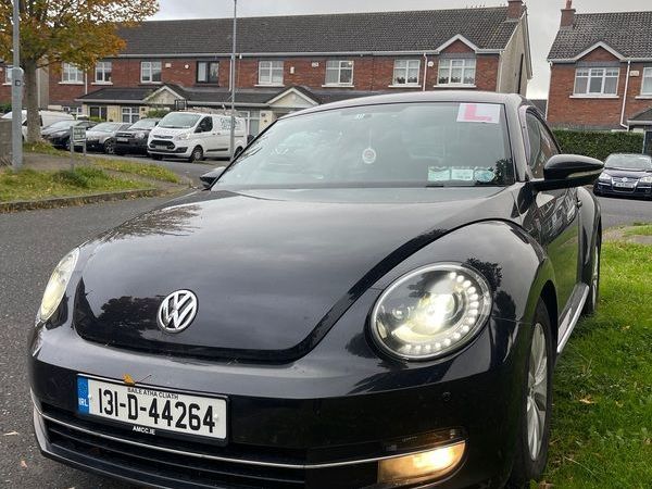 Volkswagen Beetle Hatchback, Petrol, 2013, Black