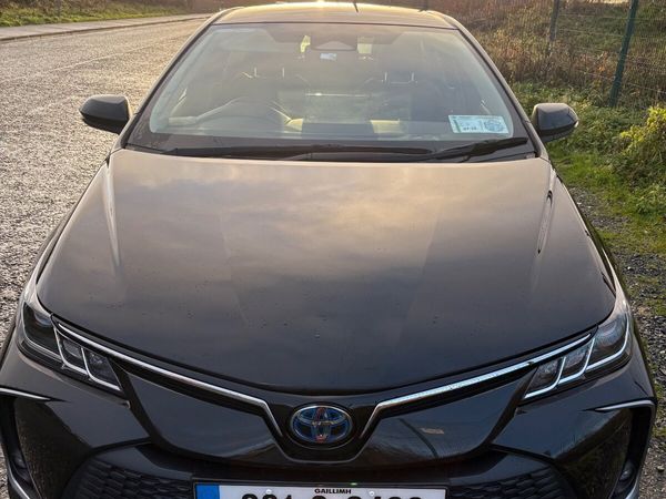 Toyota Corolla Saloon, Petrol Hybrid, 2023, Black