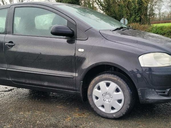 Volkswagen Fox Hatchback, Petrol, 2010, Black
