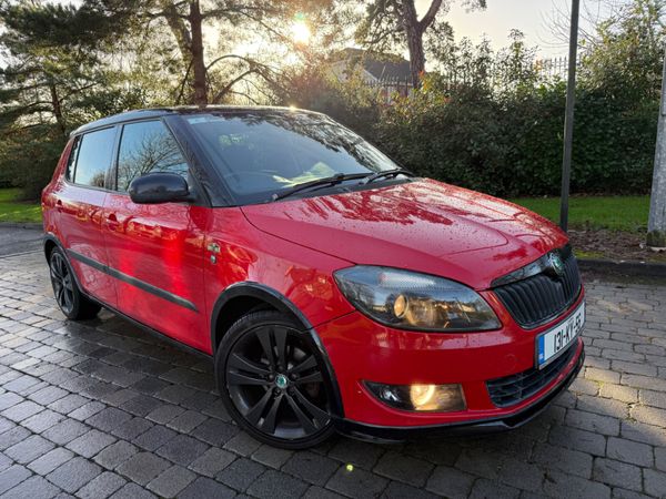 Skoda Fabia Hatchback, Petrol, 2013, Red
