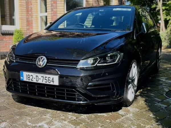 Volkswagen Golf Estate, Petrol, 2018, Black