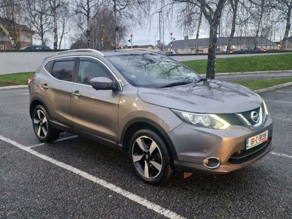 Nissan Qashqai Hatchback, Diesel, 2016, Grey