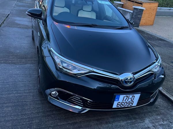 Toyota Auris Hatchback, Petrol Hybrid, 2017, Black