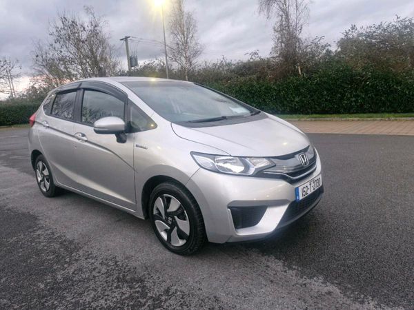 Honda Fit Hatchback, Petrol Hybrid, 2015, Silver