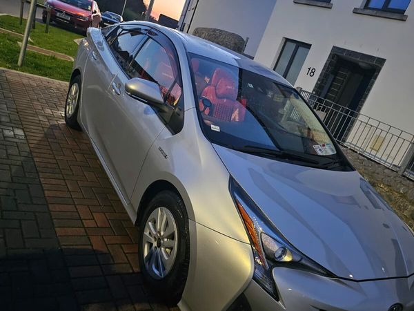 Toyota Prius Hatchback, Petrol Hybrid, 2016, Silver