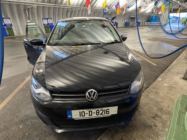 Volkswagen Polo Hatchback, Petrol, 2010, Black