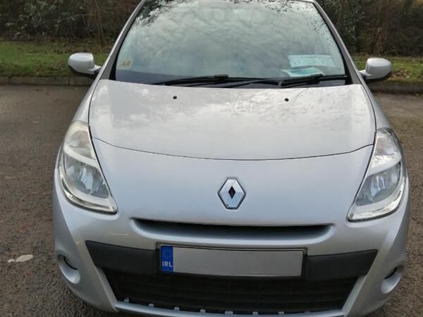 Renault Clio Hatchback, Ethanol Petrol, 2011, Silver