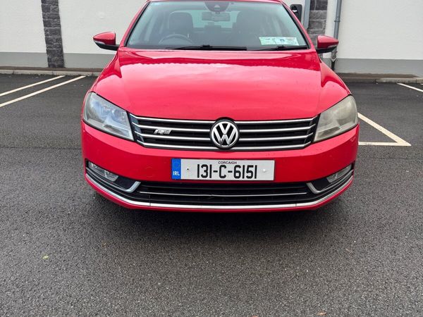 Volkswagen Passat Saloon, Diesel, 2013, Red