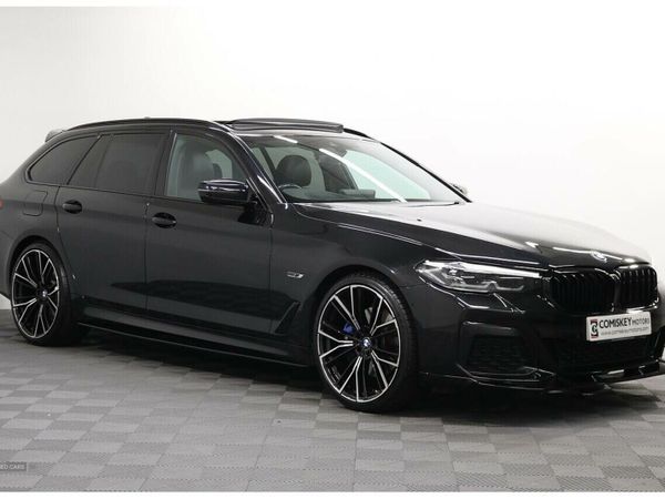 BMW 5-Series Estate, Petrol Hybrid, 2023, Black
