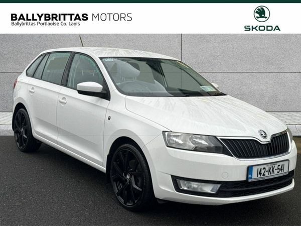 Skoda Rapid Hatchback, Petrol, 2014, White