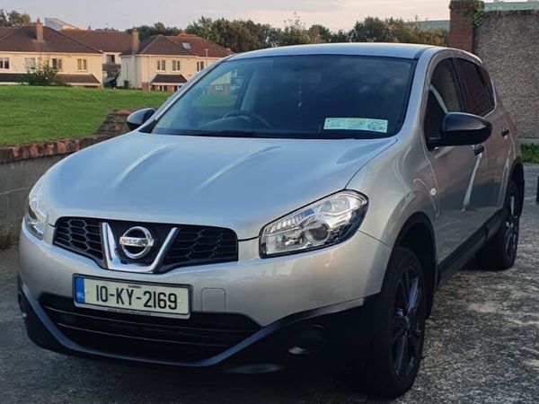 Nissan Qashqai Hatchback, Diesel, 2010, Silver