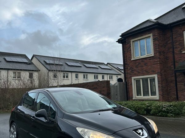 Peugeot 308 Hatchback, Petrol, 2011, Black