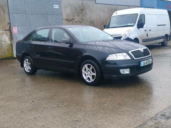 Skoda Octavia Hatchback, Petrol, 2008, Black